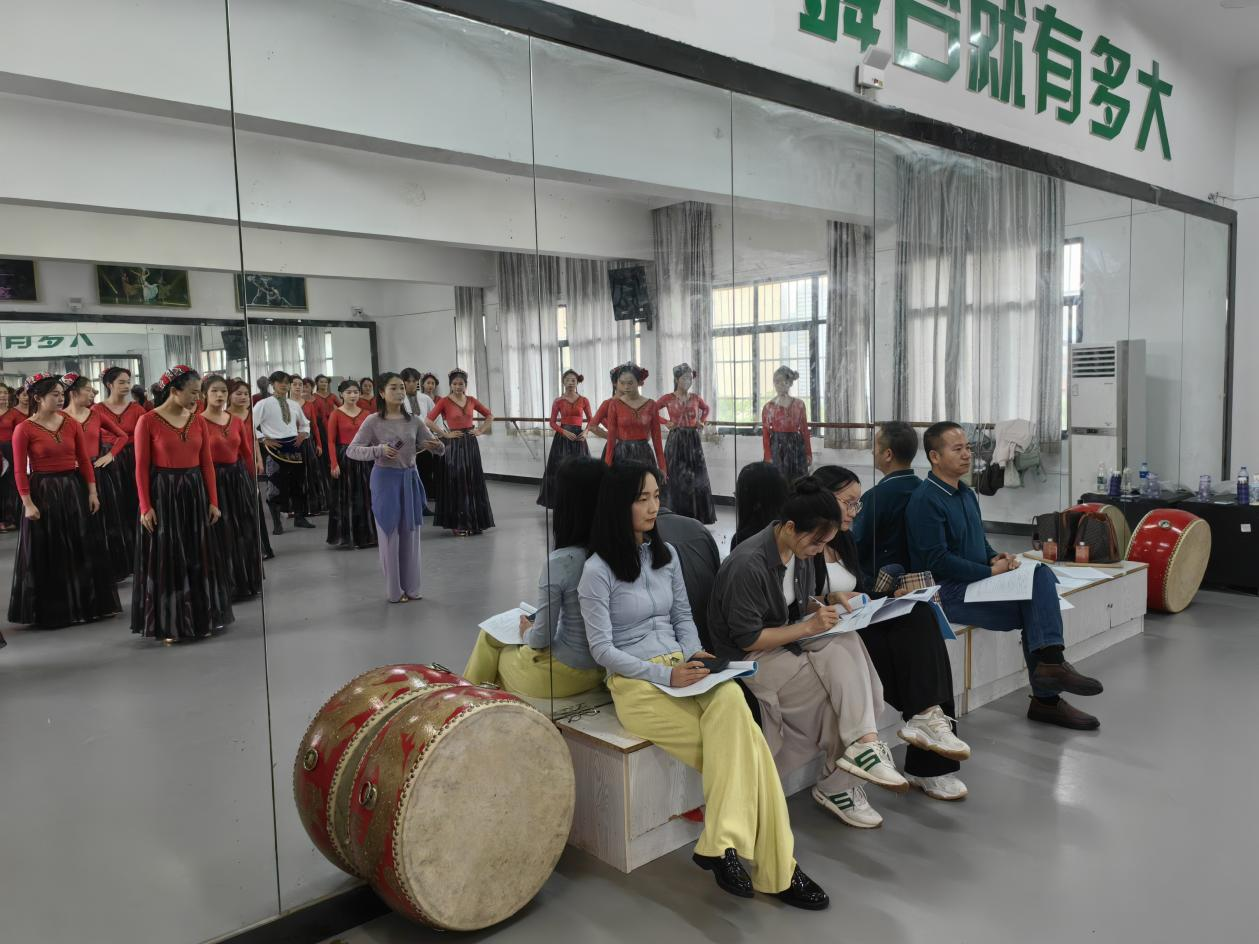 0e871861a7b44ac9b59dab0d67729f45.png 0e871861a7b44ac9b59dab0d67729f45.png